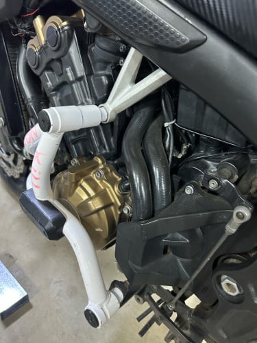 Cb650f អត់អាវ ឆ្នាំ2018 inbox📩telegram 060907042 tel:0716356429 087796462