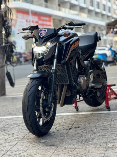 Honda cb650F
