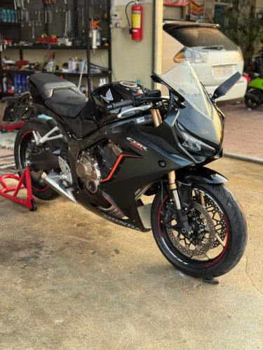 Honda CBR650R Japan