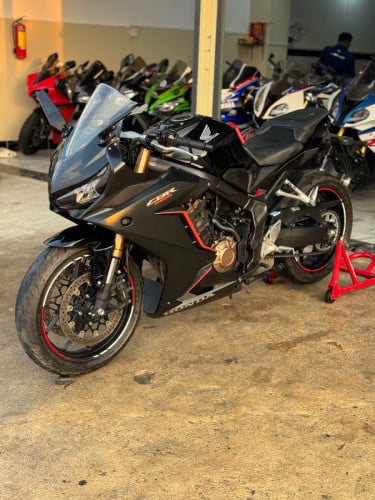 Honda CBR650R Japan