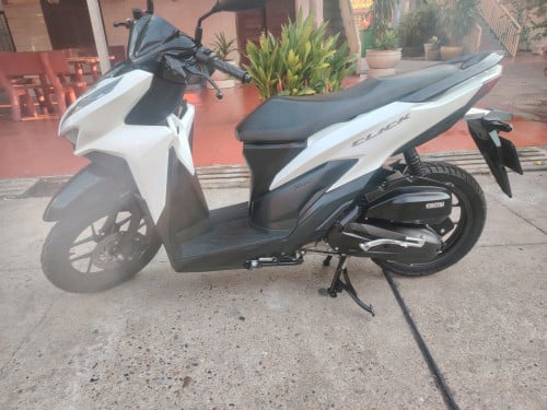 Honda click2021