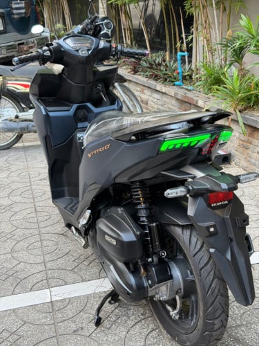 Honda Vario ឆ្នាំ2022  ថ្មីក្រដាសពន្ធ💯💯 ថែមស្តុបក្រោយលេងI8