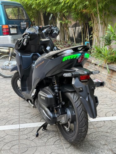 Honda Vario ឆ្នាំ2022  ថ្មីក្រដាសពន្ធ💯💯 ថែមស្តុបក្រោយលេងI8