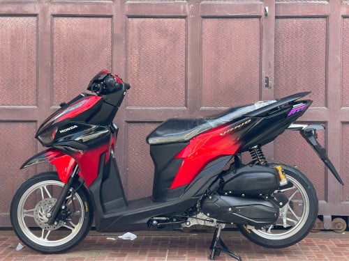 Honda Vario ឆ្នាំ2024 Smart Key មានលេងគ្រឿងBrand ស្អាតដូចថ្មី ម៉ូតូប្រភេទក្រដាសពន្ធ💯💯