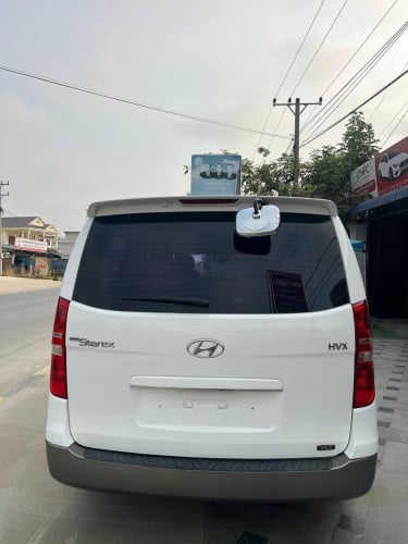 Hyundai Starex HVX 2012