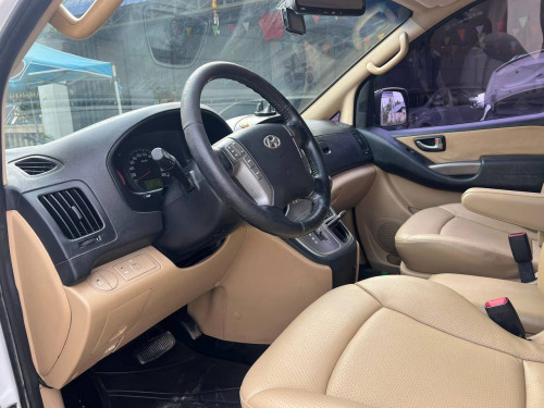 Hyundai Starex HVX 2012