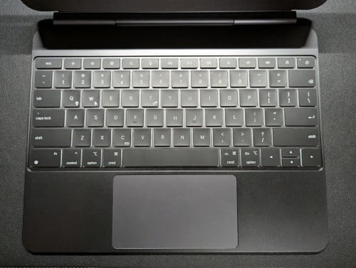 IPad Pro 13-inch (M4) Keyboard /*ទិញមកខុសម៉ូដែល អត់ទាន់បានប្រើ*/ OEM