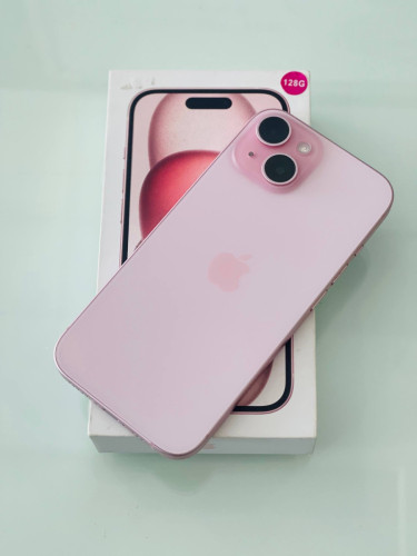 iPhone 15 128g code cH