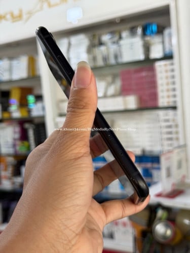 iPhone XR 125$