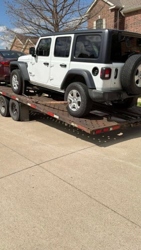 Jeep wrangler 2018 សាងលក់បន្តរបានតំលៃល្អ