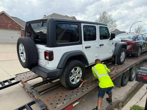 Jeep wrangler 2018 សាងលក់បន្តរបានតំលៃល្អ