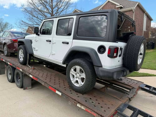 Jeep wrangler 2018 សាងលក់បន្តរបានតំលៃល្អ