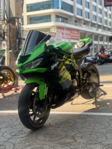 Kawasaki ninja ZX6r