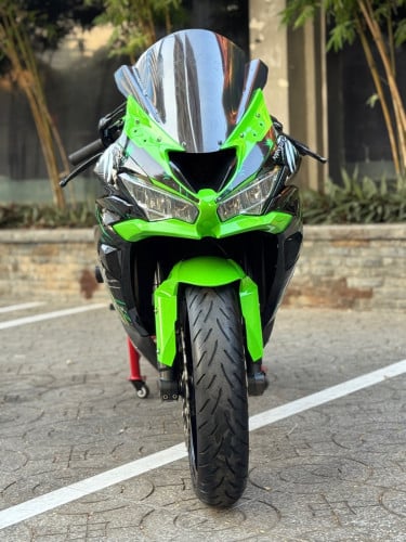 Kawasaki Ninja ZX6r