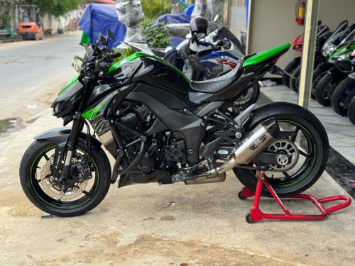 Kawasaki Z1000 2017 full tax plate number