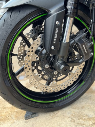 Kawasaki Z1000 2017 full tax plate number