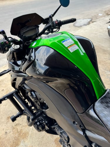 Kawasaki Z1000 2017 full tax plate number