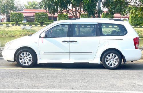 Kia Carnival 2010