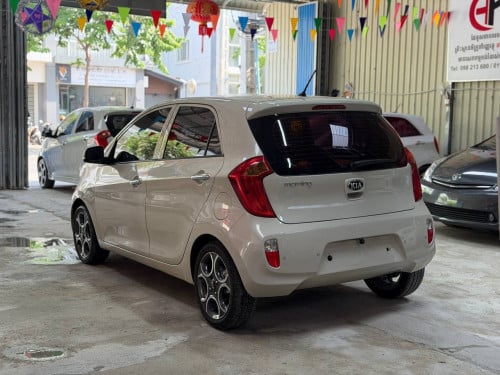 Kia morning ប្រអប់លេខធំ ស្ទុះខ្លាំង