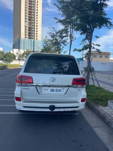 LAND CRUiSER V6