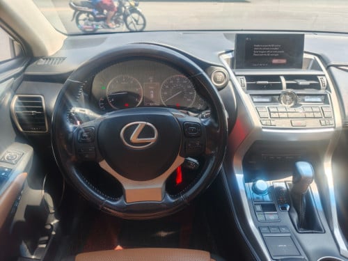 Lexus NX200T SUV