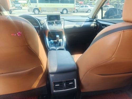 Lexus NX200T SUV