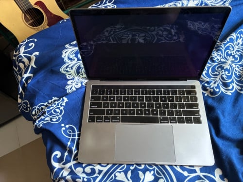 MacBook Pro 2019 i7 ram 16gb 512g