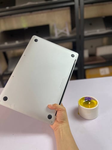 MacBook Pro year 2019 TouchBar Silver