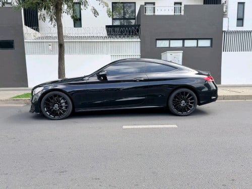 Mercedes មានត្រឹម 19000$ ដកឡានជិះភ្លាម