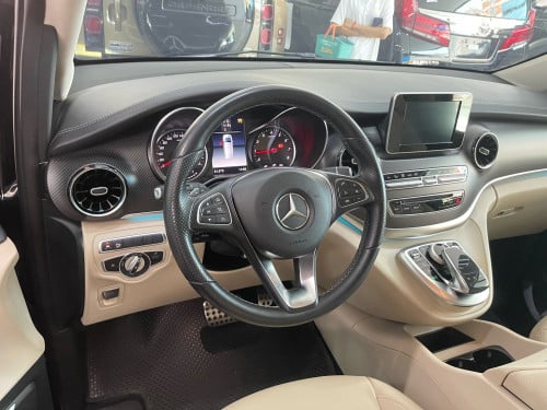 Mercedes Benz V250 2020