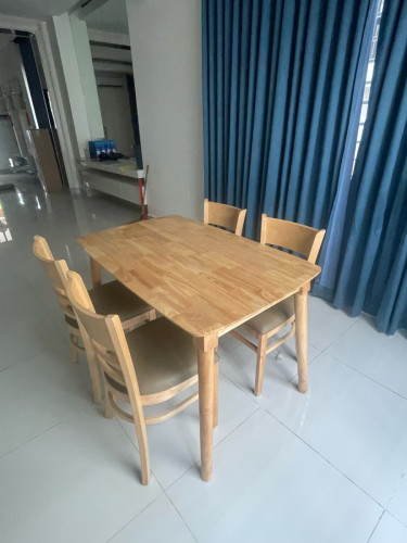 Modern home dining set with 4 chair