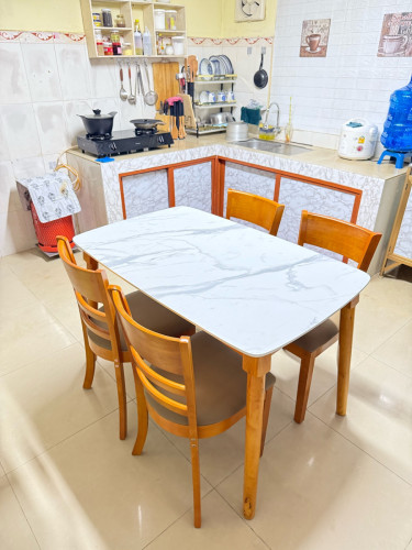 Modern home dining set with 4 chair