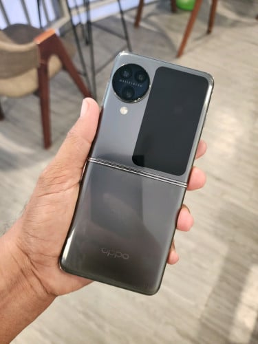 Oppo Find N3 Flip 12g/256g (វៃដូរបាន)👉$295