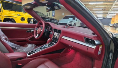 Porsche 911 Carrera Cabriolet 2018