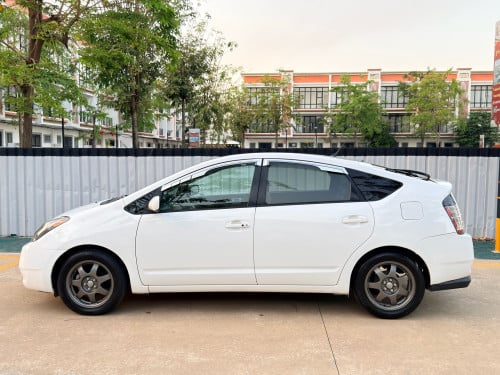 Prius 2005 Full Option