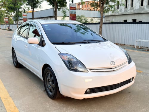 Prius 2005 Full Option