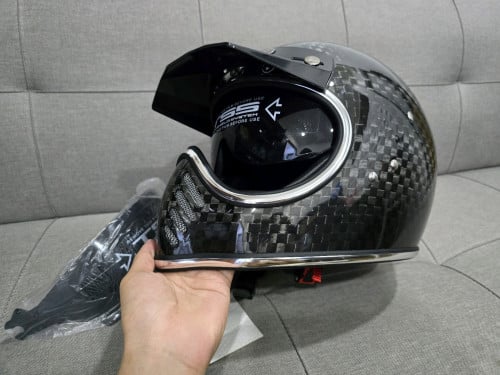 Retro carbon fiber helmet