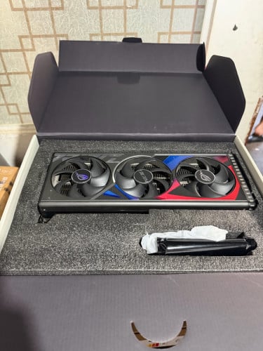 RTX 4080 ROG Strix