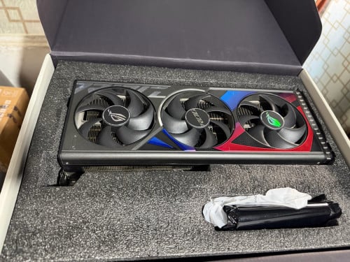 RTX 4080 ROG Strix