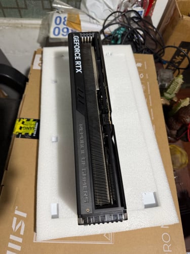 RTX 4080 ROG Strix