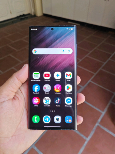 Samsung S22 Ultra 8g/128g(វៃដូរបាន)👉$295