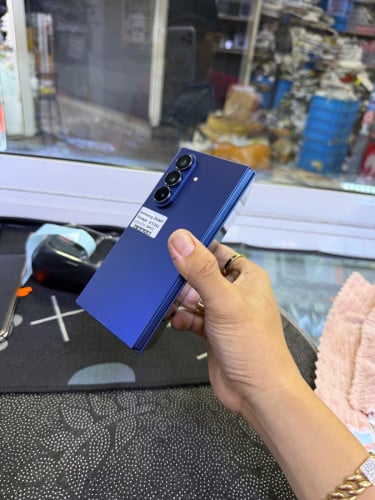 Samsung zfold7 512G ក្រុមហ៊ុន sim2 ស្អាត