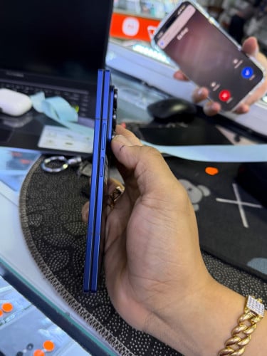 Samsung zfold7 512G ក្រុមហ៊ុន sim2 ស្អាត