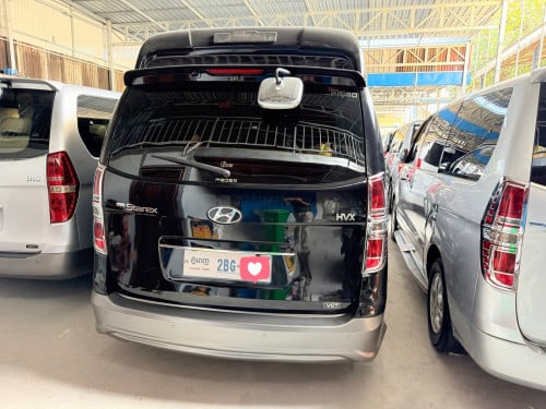 Starex 011 HVX Limousine VIPក្នុងលឿងដំបូលបេីកហ្វូលអប់សិនរំលស់សុត100%បាន