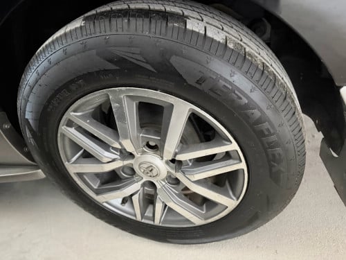 Starex 011 HVX Limousine VIPក្នុងលឿងដំបូលបេីកហ្វូលអប់សិនរំលស់សុត100%បាន