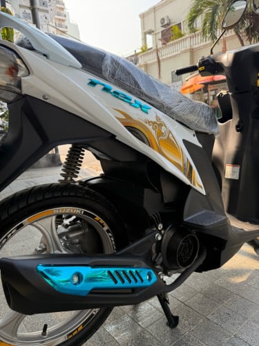 Suzuki Nex 025