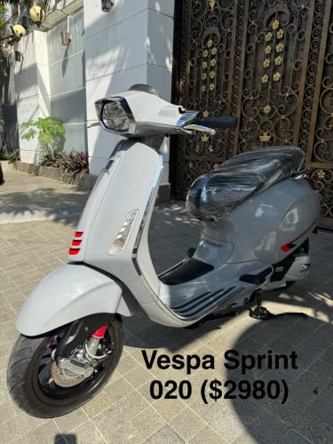 Vespa Sprint ក្រដាស់ពន្ធ