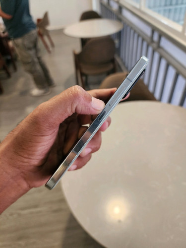 Xiaomi 13 12g/256g_CH(វៃដូរបាន)👉$225