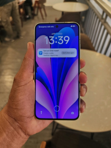 Xiaomi 13 12g/256g_CH(វៃដូរបាន)👉$225