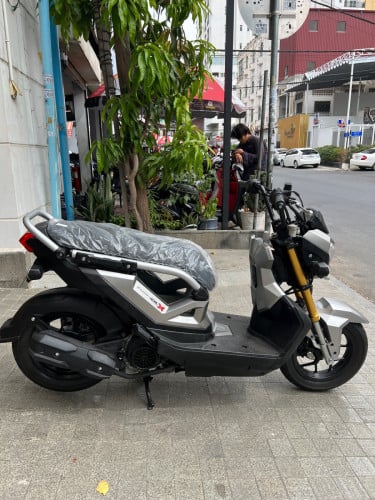 Zoomer X 016